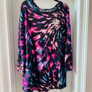 BRIGHT COLORED JUICY TUNIC IN SIZE XLARGE❣️